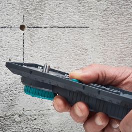 Wolfcraft 5976000 Plantilla de Perforación Electricidad para Medidas 71 y 91 mm para Instalación de Interruptores y Cajas de Enchufe en Ladrillo con Nivel de Burbuja