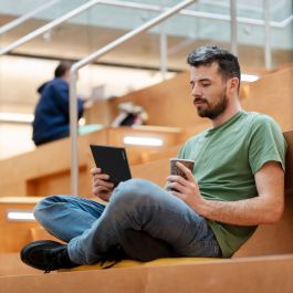 Pocketbook InkPad Color 3 Lector Electrónico 7.8" Pantalla E Ink Kaleido 3 Color 32GB