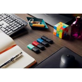 Kingston 64GB USB3.2 Gen 1 DataTraveler Exodia M (Black + Blue) Kingston 64GB USB3.2 Gen 1 DataTraveler Exodia M (Black + Blue)