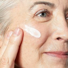 Kiehl'S POWERFUL-STRENGTH Concentrado Reductor de Líneas 50 ml, Vitamina C, Antiarrugas, Antioxidante