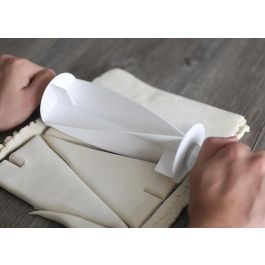 Quttin Rodillo Cortador Croissant con Dimensiones 38 cm Largo x 6,5 cm Ancho (12 Unidades)