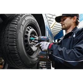 Llave de impacto a batería BOSCH 18V GDS 18V-300 solo L-BOXX