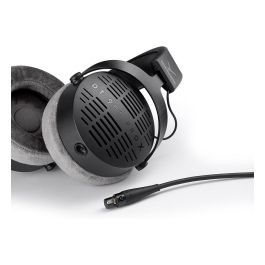 Beyerdynamic Auriculares de estudio DT 900 PRO X - Circumaurales abiertos, cable 3m con conectores 3.5/6.35 mm, 5-40000 Hz, 48 Ohm, color negro/gris