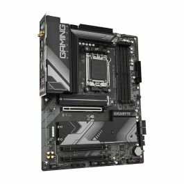 Gigabyte B650 GAMING X AX V2 Placa Base AMD B650 Socket AM5 ATX DDR5 Wi-Fi 6E