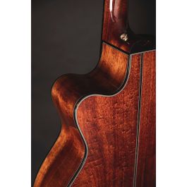Takamine LTD2025 Guitarra Electroacústica OM Cutaway Antique Evergreen con Tapa Abeto Engelmann y Koa Hawaiana Maciza CTF-2N