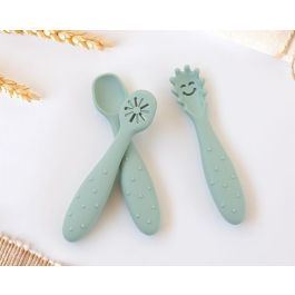 KioKids Little sauvages Set de 3 Cubiertos de Silicona Verde para Bebé, Pre-Cuchara Cuchara Pre-Tenedor, Apto Lavavajillas, +6 Meses Precio: 9.075. SKU: B1D67Q3T7W