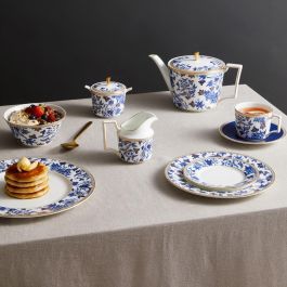 Wedgwood Plato de Postre Hibiscus 23 cm (4 Unidades) con Franjas de Oro de 22 Quilates