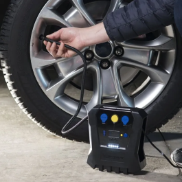 Michelin Compresor programable digital 12V 7 bar con manómetro digital y toma USB/LED
