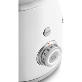 SMEG BLF03WHEU Batidora de Vaso 1,5 L 800 W con Función de Impulso y Picahielos Color Blanco Pastel