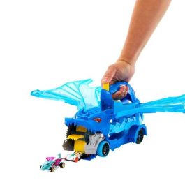 Hot Wheels Vehículo City Dragón Transportador con 2 Coches para Niños +4 Años