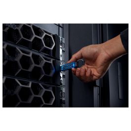 Kingston IronKey Keypad 200C 128GB USB-C, Llavero Seguro FIPS 140-3 con Teclado, Cifrado AES-256 Hardware, Resistente IP68, Azul