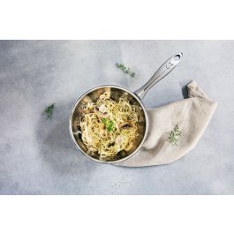 Cacerola - ACOGEDORA Y MODERNA - CLÁSICA - Acero inoxidable - Ø20 cm - 2,7 L - Apta para todo tipo de cocinas, incluida la de inducción