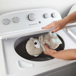 Mattel Peluche Nutria Relajación Hora de Dormir, Sonidos Relajantes y Movimiento Barriga para Bebés desde 1 Mes, Pilas AA Incluidas