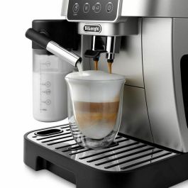 Cafetera Superautomática DeLonghi ECAM 220.80 SB