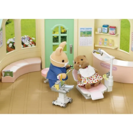 Sylvanian Families Dentista y Accesorios Set con Figuras de Conejo Papá y Mobiliario Dental Precio: 32.49999984. SKU: B1H5HBTS6W