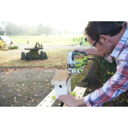 Ryobi Sierra de calar 600W 85mm, 4 posiciones, cambio hoja sin herramienta, LED, soplador, en estuche con 5 cuchillas