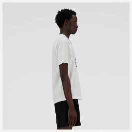 Camiseta de Manga Corta Hombre New Balance MT41593 SST Blanco (S) Camiseta de Manga Corta Hombre New Balance MT41593 SST Blanco (S)