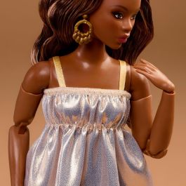 Barbie Muñeca Signature Basics 09 JJX28 de Mattel - Figura de colección para mayores de 6 años