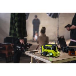 Ryobi Transformador Inalámbrico MAX POWER 36V 300W Continua / 500W Pico - 1x EU, 1x USB-A, 1x USB-C - Lámpara LED - Sin Batería