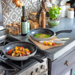 Livoo MEN124GR Juego de 2 Sartenes Efecto Piedra Gris