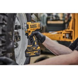 DeWALT DCF891NT-XJ Atornillador de Impacto 1/2" 18V con Batería, Par 800-1100 Nm, Amarillo