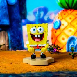 EXQUISITE GAMING Mini Cable Guy Bob Esponja - Soporte para Mando, Teléfono y Auriculares - Figura Coleccionable 11cm