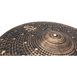 Zildjian Ride 20" S Dark Series - Plato de Batería Oscuro y Explosivo con Acabado Único y Martilleado Aleatorio