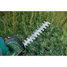 Bosch AdvancedShear 18 - Cizalla y Recortadora de Césped Inalámbrica 18V, Potente y Versátil para Arbustos y Setos Bosch AdvancedShear 18 - Cizalla y Recortadora de Césped Inalámbrica 18V, Potente y Versátil para Arbustos y Setos