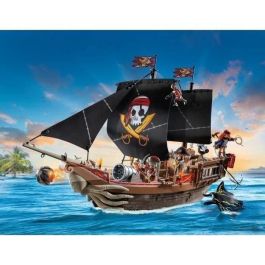 Playmobil Gran Barco Pirata de la Serie Pirates para Niños y Niñas, Juguete de Plástico para Edades de 4 Años en Adelante