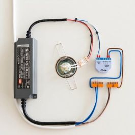 Shelly Relais Dimmer 0-10V para Unterputz