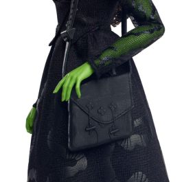Mattel Hxt62 Muñeca de Moda Elphaba Thropp inspirada en Wicked con vestido, mangas de encaje, botas y sombrero Mattel Hxt62 Muñeca de Moda Elphaba Thropp inspirada en Wicked con vestido, mangas de encaje, botas y sombrero
