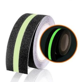 TARGET Cinta Adhesiva Antideslizante Reflectante 50mm x 5m para Seguridad en Suelos Industriales y Escaleras Precio: 20.50000029. SKU: B185LZ8FZ7