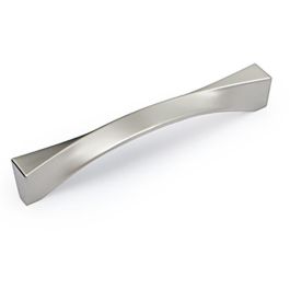 Tirador Modelo Twisted Zamak. Elegir Distancia Entre Centros Y Acabado. Acabado Níquel Satin. Distancia 160 Viefe Precio: 11.49999972. SKU: B1KNDC5K9G