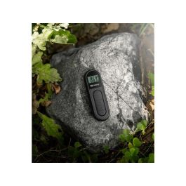 Sandberg Radio FM de Bolsillo Ultracompacta Recargable con Clip y Auriculares Incluidos para Deportes, Camping y Emergencias