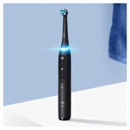 Oral-B ORA4210201414841 iO 5 Pack de 2 Cepillos de Dientes Eléctricos Blanco y Negro con 2 Cabezales