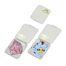 Snips Porta Mascarillas Pocket de Plástico, 11 x 12,4 x 1,2 cm, Colores y Modelos Surtidos Precio: 0.88999977. SKU: S7907102