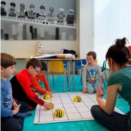 TTS Robot Bee-Bot Class Bundle 6 - Pack educativo de robótica para aula con estación de carga