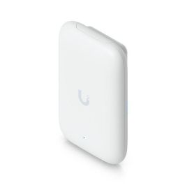 Ubiquiti Swiss Army Knife Ultra, Access Point PoE Interior/Exterior, Compacto, Soporte Antena Externa, Montaje Versátil