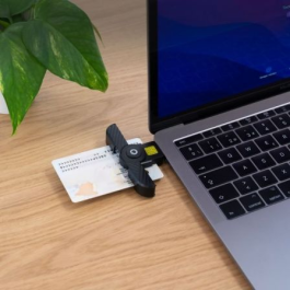 TooQ TQR-3011B Lector de DNI y Tarjetas Inteligentes USB-C, Plug & Play, Compatible con DNI 4.0, Negro