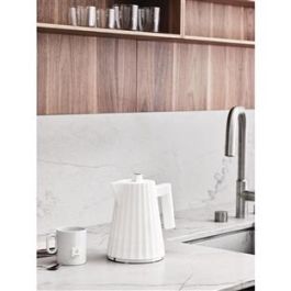 Alessi MDL06/1 W Hervidor Eléctrico Plissé Pequeño Blanco 1 Litro Diseño Michele De Lucchi