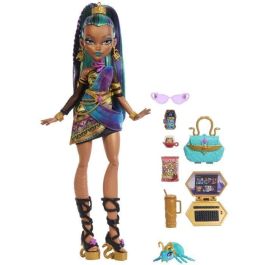 Monster High JDR48 - Muñeca Nefera de Nile - Con Lavish y 7 Accesorios de Moda para coleccionistas