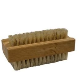 NATURASPA Cepillo de Uñas de Bambú FSC con Cerdas Naturales para Limpieza de Manos y Pies Precio: 3.95000023. SKU: B186NGTG6R