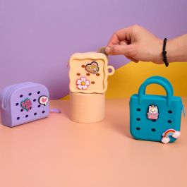 The Concept Factory Monedero Pequeño de Silicona con Charms