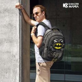 Karactermania Mochila Batman Run. Plus FAN Caped Negro 44x34x21cm Ripstop Compartimentos USB
