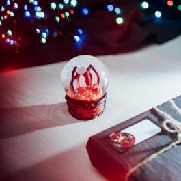 ERIK Bola de Nieve Stranger Things El Azotamentes 10x8cm Resina y Cristal