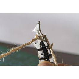 True Multiherramienta Sharkey 12 en 1: Destornilladores, Abrebotellas, Abrelatas, Lima, Tijera, Sierra y Más