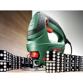 Bosch PST 650 CT Sierra de calar para cortes precisos rectos y curvos, compacta, ligera, de manejo cómodo y vibración mínima.