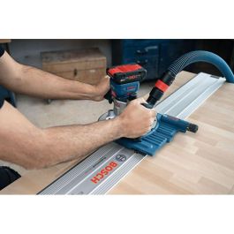 Bosch GKF 18V-8 Fresadora de cantos a batería 18V, 30000 RPM, velocidad ajustable, portaherramientas 6/6.35/8 mm, con luz integrada y adaptador de polvo