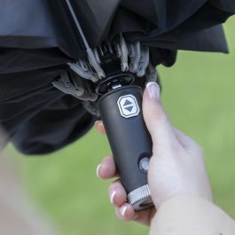Paraguas de Cierre Inverso Plegable con LED Folbrella InnovaGoods Paraguas de Cierre Inverso Plegable con LED Folbrella InnovaGoods