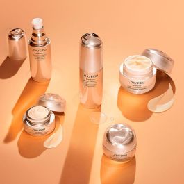 Shiseido Benefiance Wrinkle Smoothing Day Emulsion SPF20 Crema Antiedad con Protección Solar 75 ml